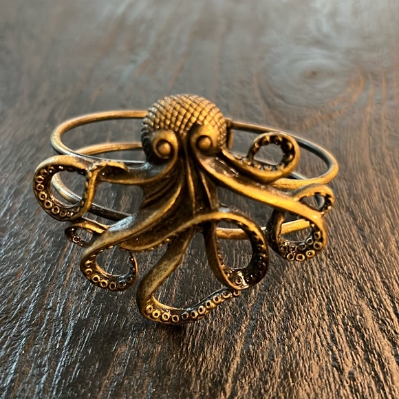 Jewelry - Brass Plated Octopus Style Metal Bracelet